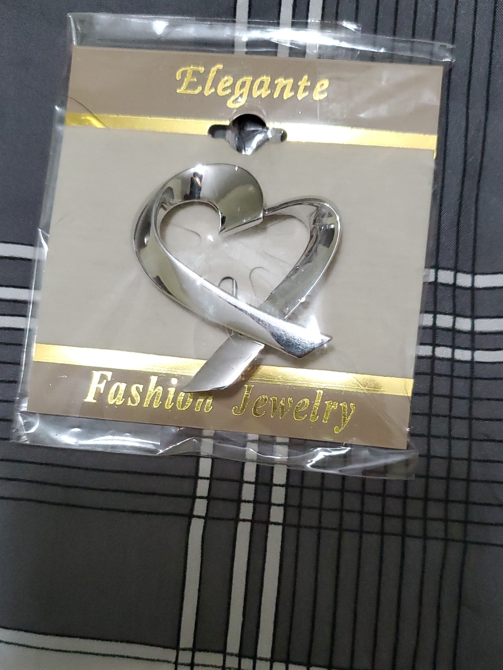 Vintage 90s Elegante Silver Heart Ribbon Brooch Pin Fashion Jewelry Deadstock